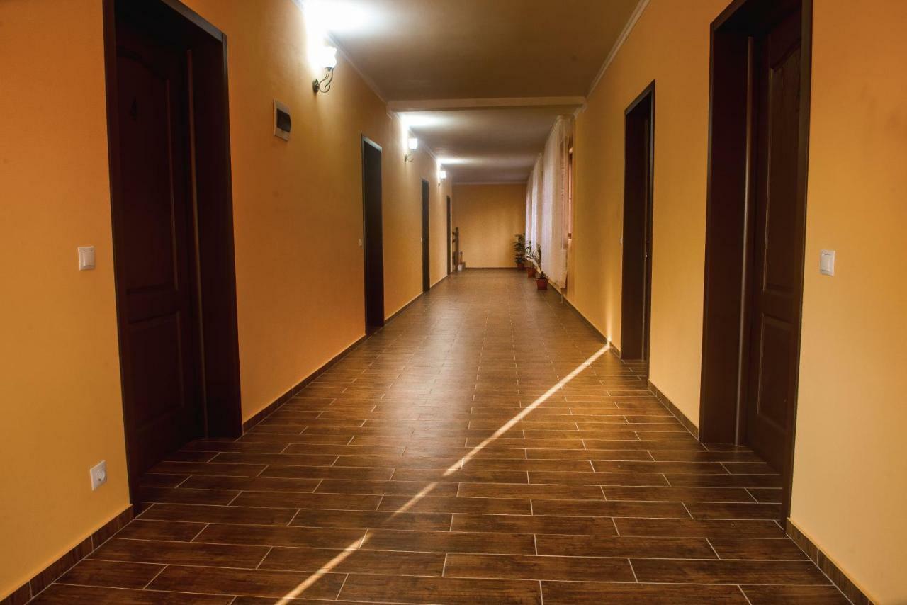 Casa Pop Hotel Sapinta Ngoại thất bức ảnh