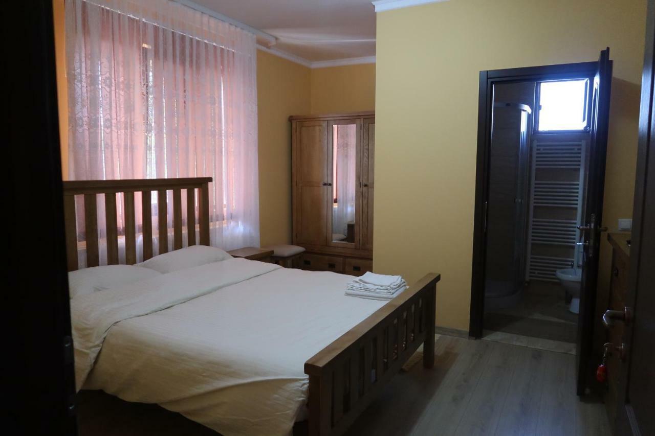 Casa Pop Hotel Sapinta Ngoại thất bức ảnh