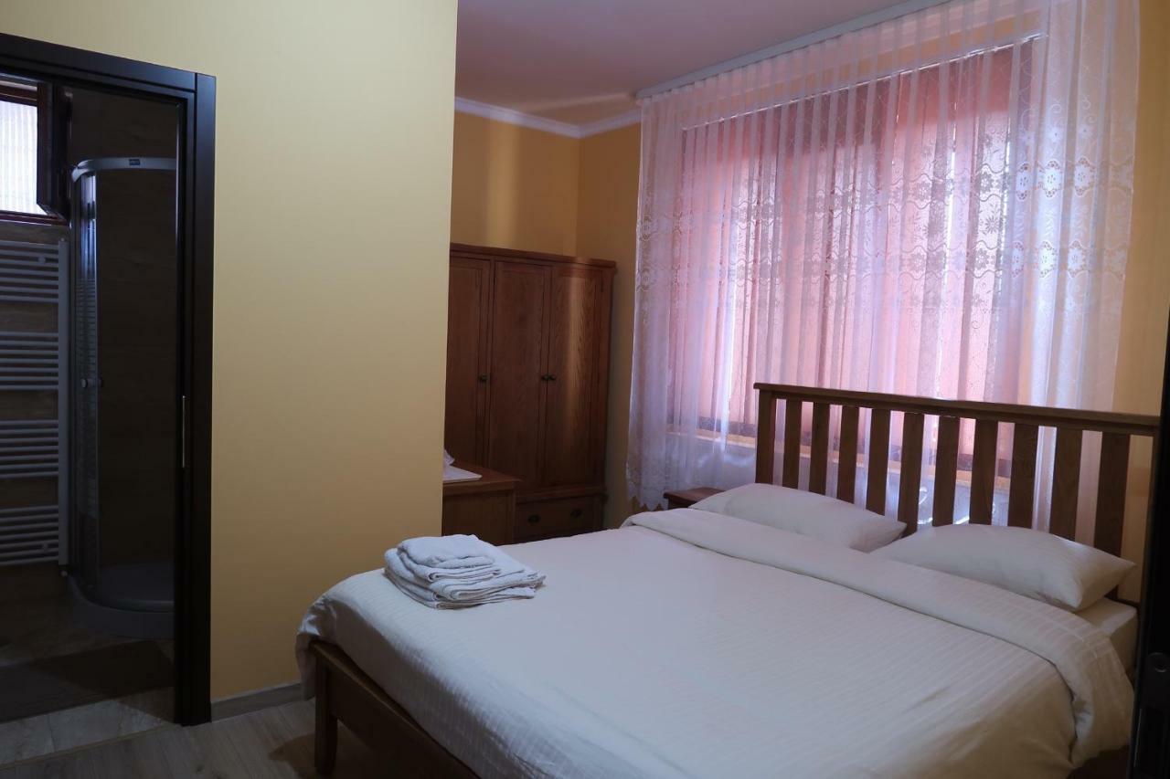 Casa Pop Hotel Sapinta Ngoại thất bức ảnh